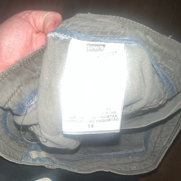 Levi’s Shorts - Picture 5 of 6